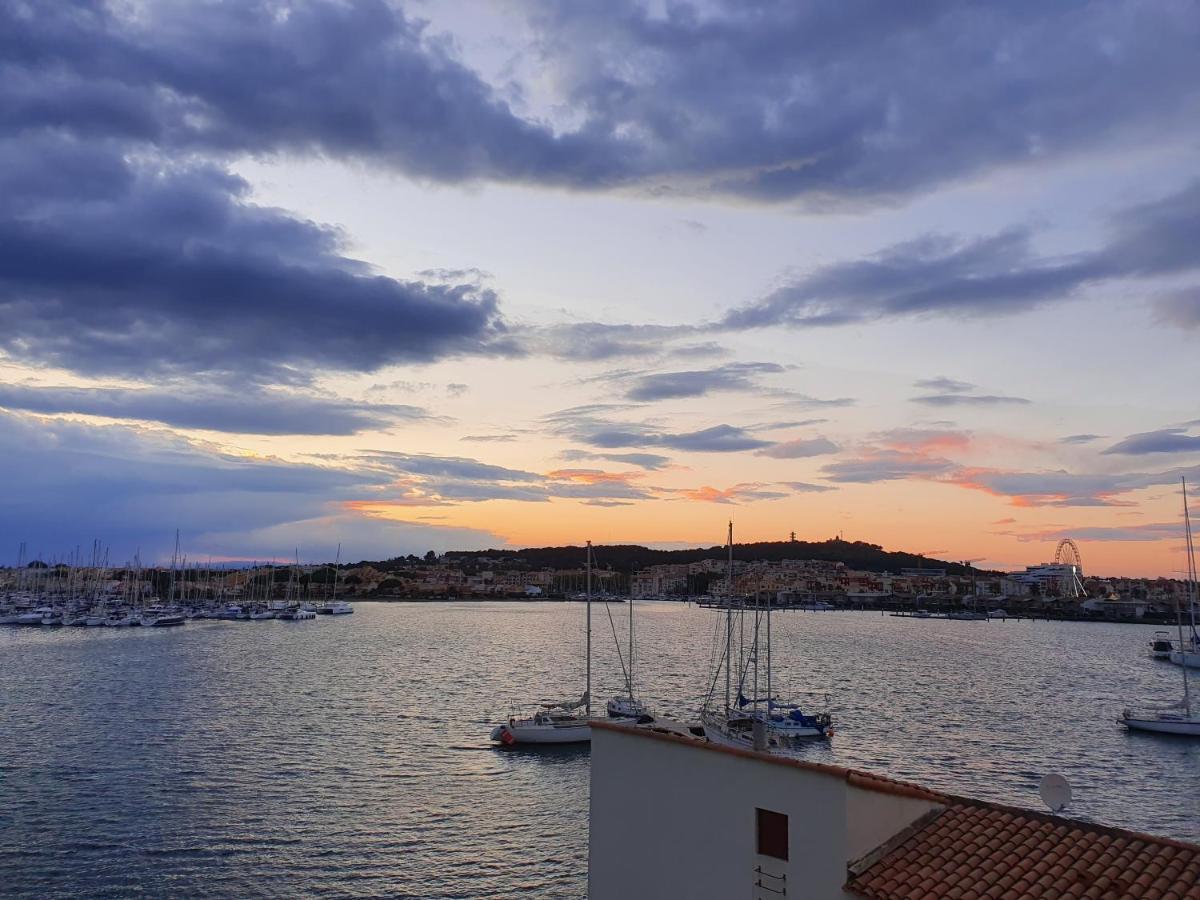46 Ile Paradise Vue Port Агд Экстерьер фото